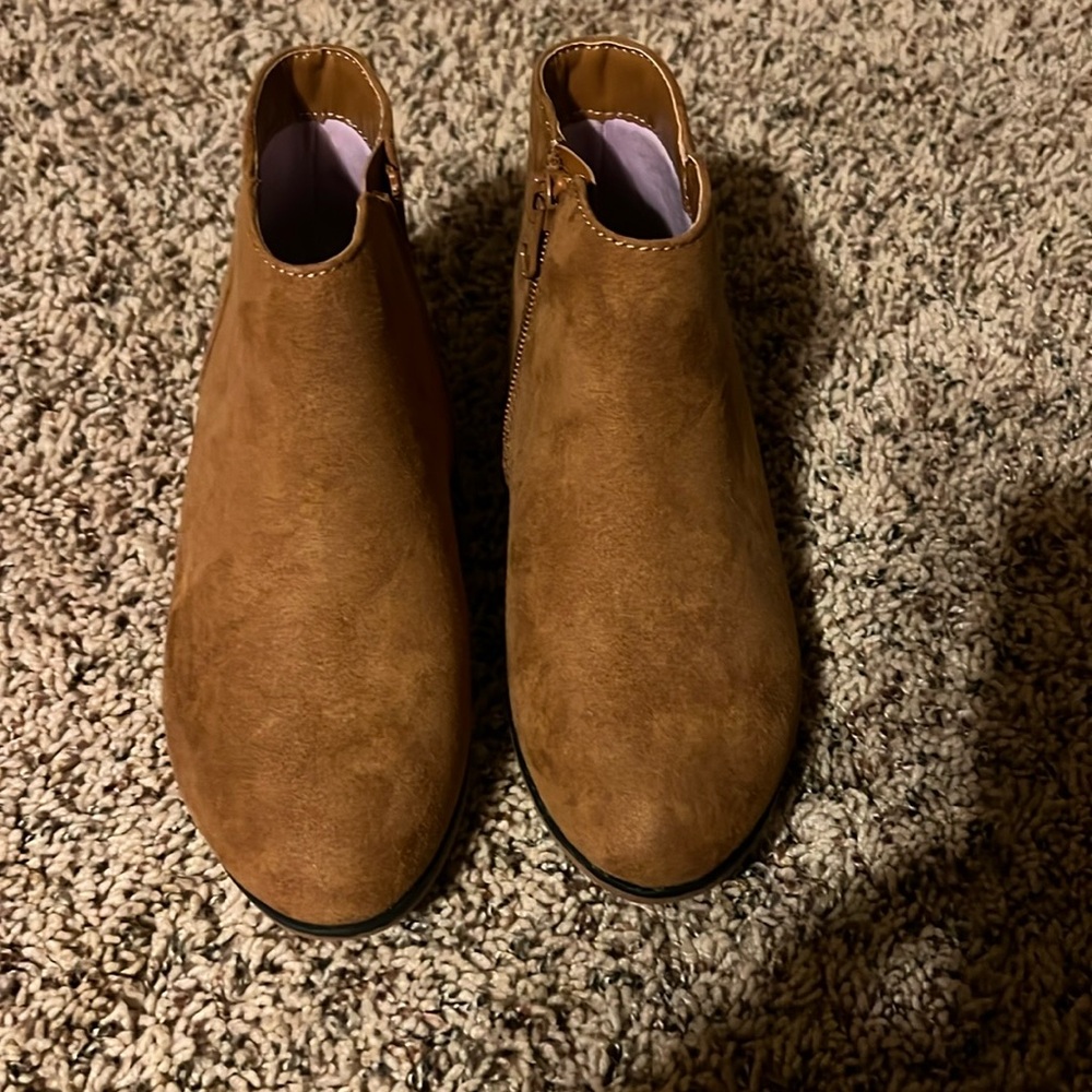 Cat & Jack boots